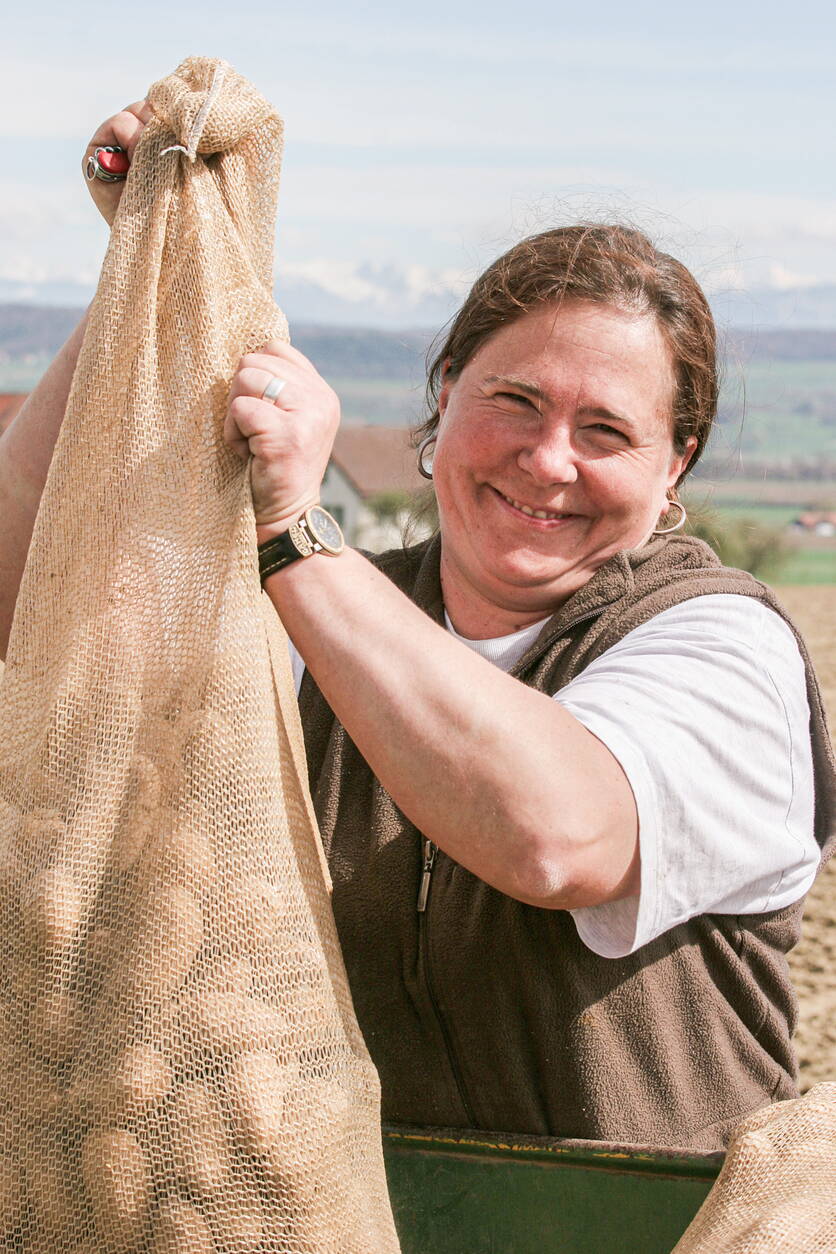 frauen_in_der_landwirtschaft_sandra_culand_hd__3_.jpg frauen_in_der_landwirtschaft_sandra_culand_hd__3_.jpg
